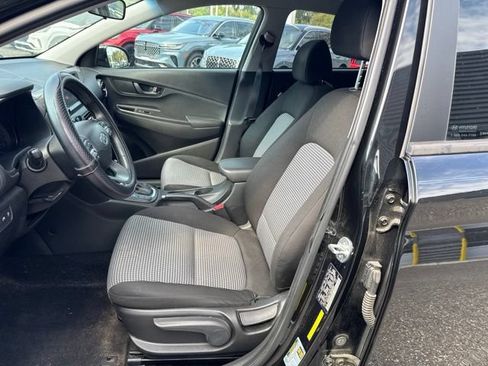Used 2021 Hyundai Kona SEL FWD image 18