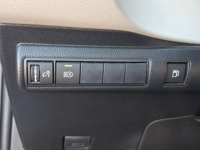 Used 2021 Toyota Corolla LE FWD image 23