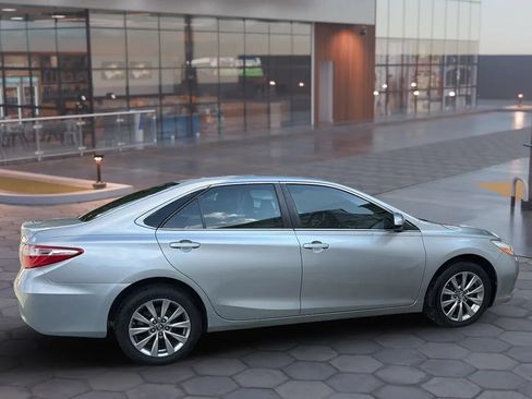 Used 2017 Toyota Camry XLE FWD image 14