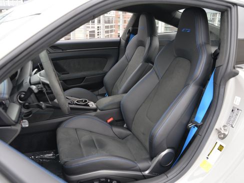 Certified 2024 Porsche 911 GT3 image 5