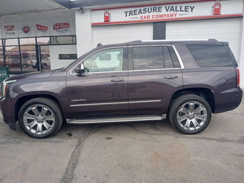 Used 2015 GMC Yukon Denali w/ Touring Package AWD/4WD image 3
