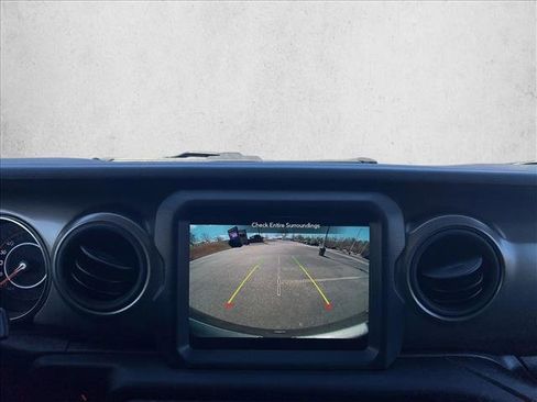 Used 2023 Jeep Wrangler Sport S image 14