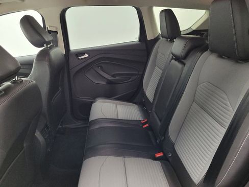 Used 2018 Ford Escape SE w/ SE Sport Appearance Package image 18