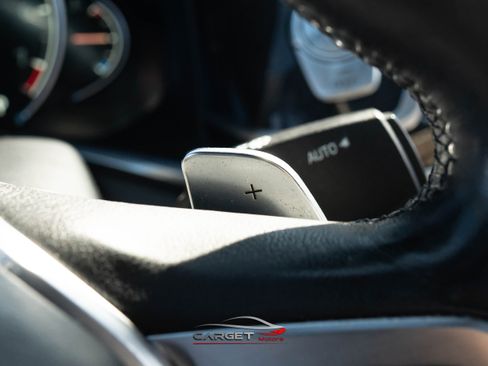 Used 2016 BMW 750i w/ M Sport Package image 26