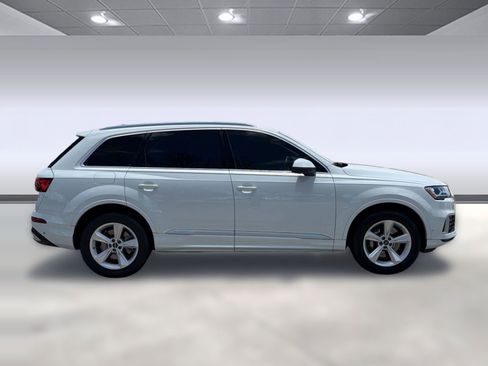 Used 2023 Audi Q7 2.0T Premium w/ Convenience Package AWD/4WD image 8