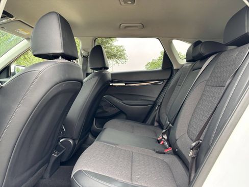 Used 2025 Kia Seltos S FWD image 28