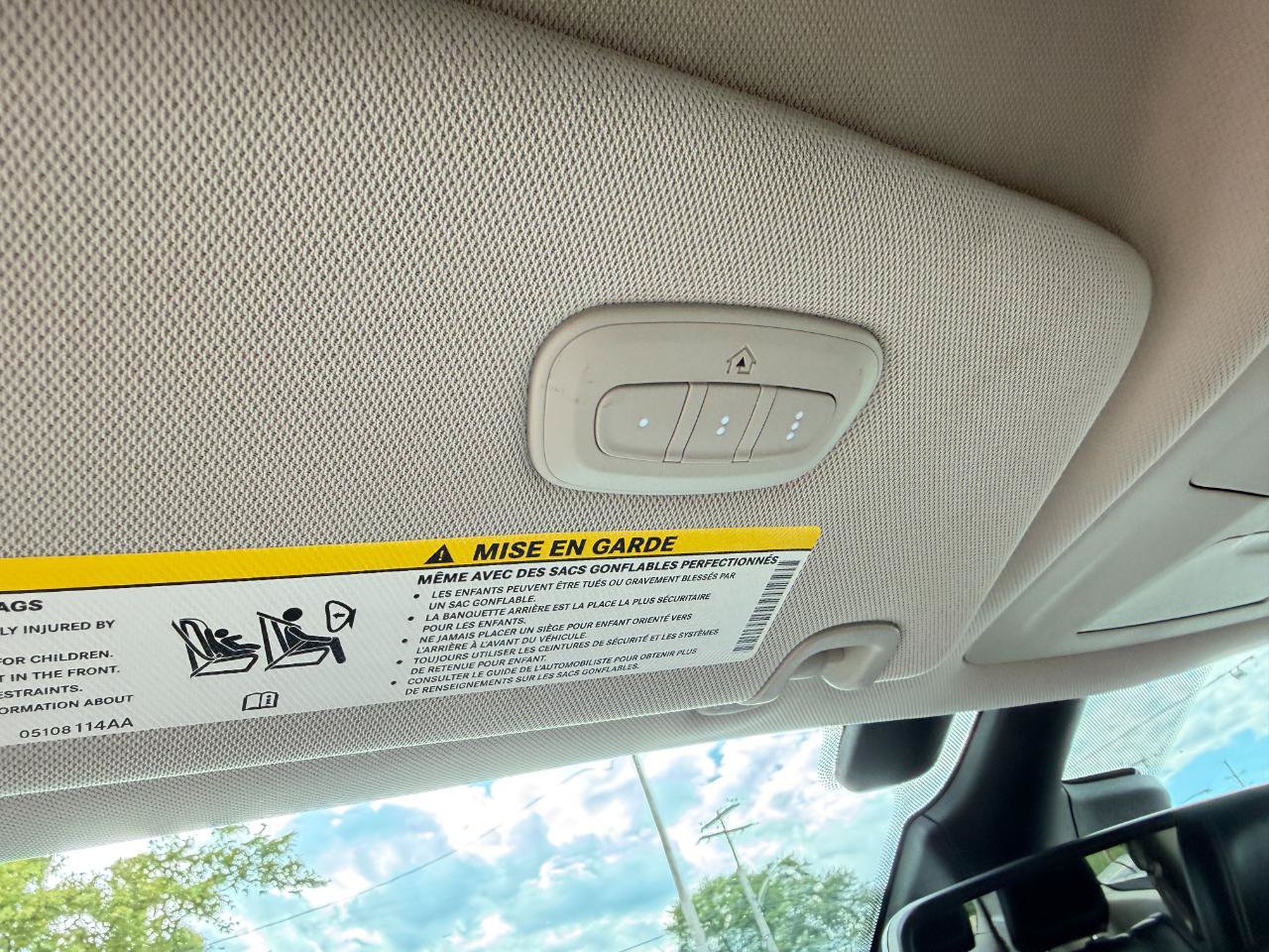Used 2022 Chrysler Pacifica Touring-L FWD image 77