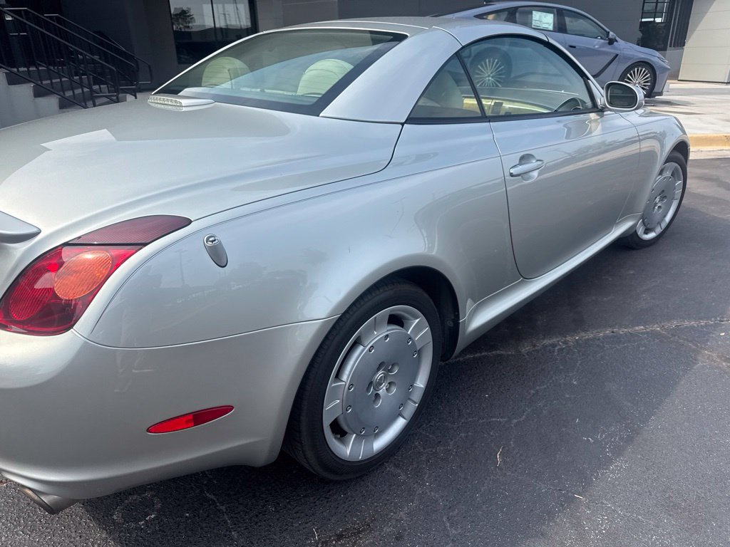 Used 2002 Lexus SC 430 Convertible RWD image 4