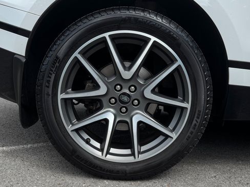 Used 2023 Land Rover Range Rover Velar R-Dynamic S image 81