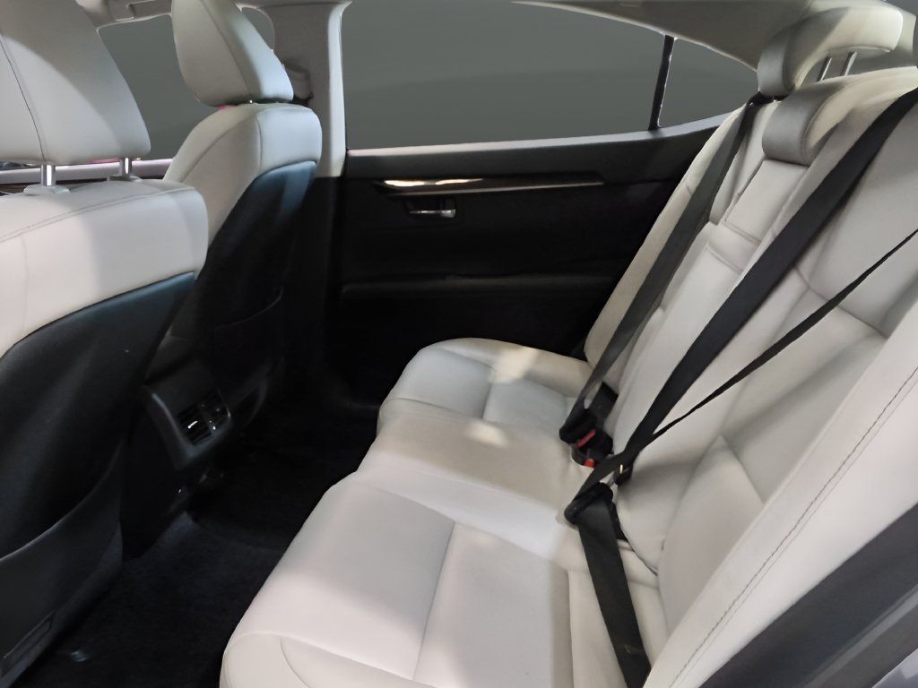 Used 2014 Lexus ES 350 w/ Luxury Package FWD image 11