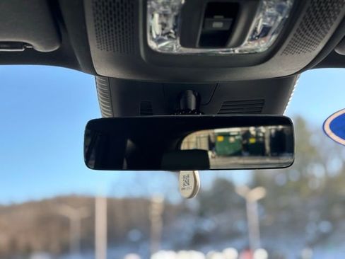 Used 2026 Mercedes-Benz GLA 250 4MATIC image 37