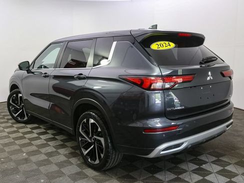 Used 2024 Mitsubishi Outlander SE AWD/4WD image 7