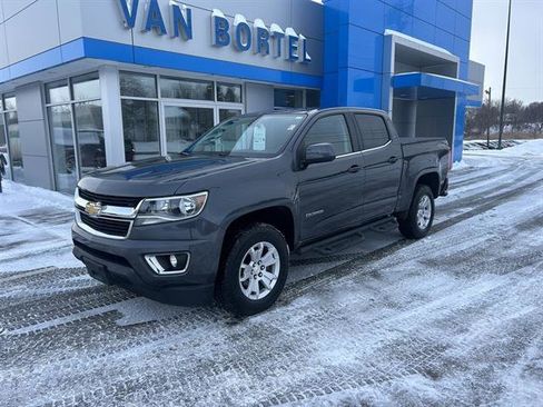 Used 2017 Chevrolet Colorado LT w/ LT Convenience Package image 1