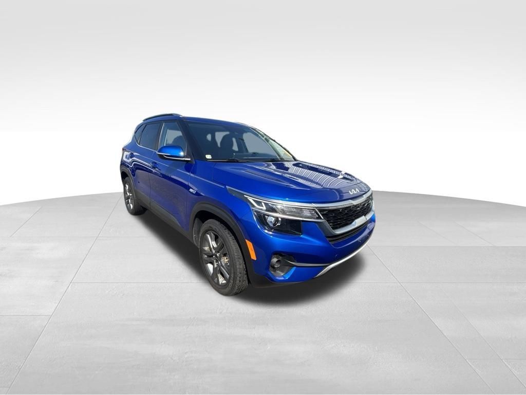 Certified 2023 Kia Seltos S w/ Navigation Package AWD/4WD image 10