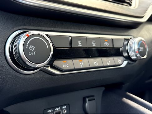 New 2026 Nissan Altima 2.5 SR FWD image 9