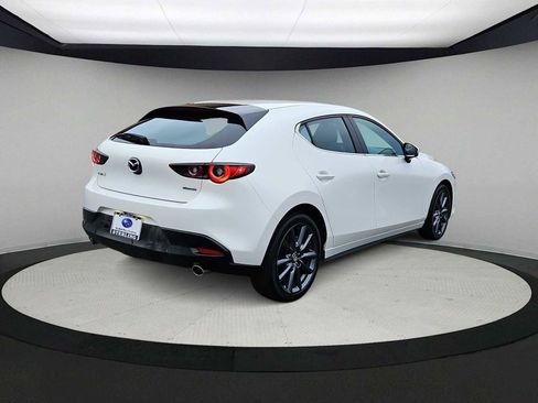 Used 2024 MAZDA MAZDA3 s image 8