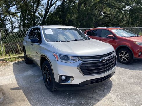 Used 2020 Chevrolet Traverse Premier w/ Redline Edition FWD image 3