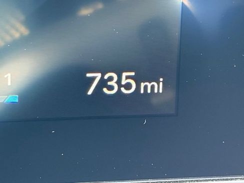 Used 2025 Hyundai Ioniq 5 SE RWD image 19