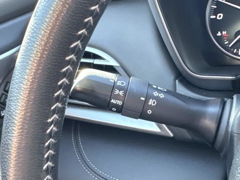 Certified 2023 Subaru Outback Limited image 28