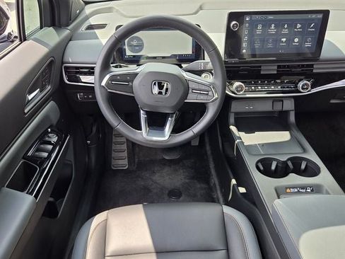 Certified 2026 Honda Prologue Touring image 11