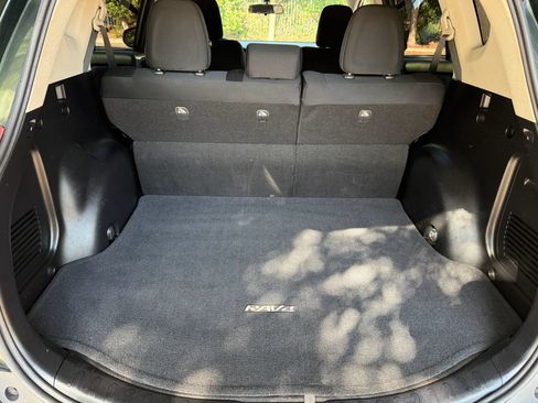 Used 2013 Toyota RAV4 XLE FWD image 26