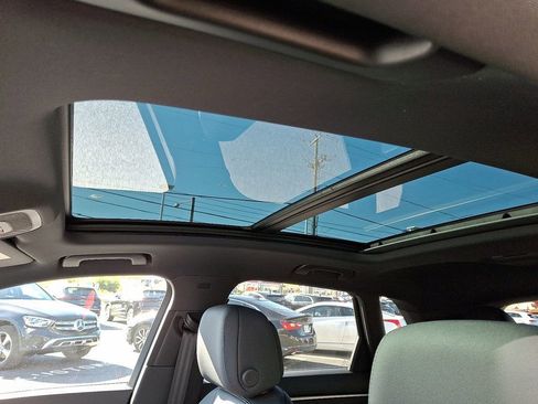 New 2025 Audi Q3 2.0T Premium image 13