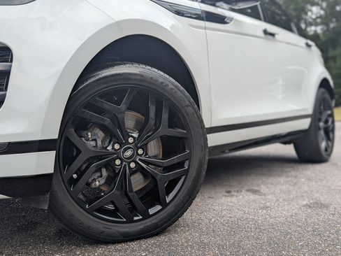 Used 2022 Land Rover Range Rover Evoque R-Dynamic SE AWD/4WD image 36