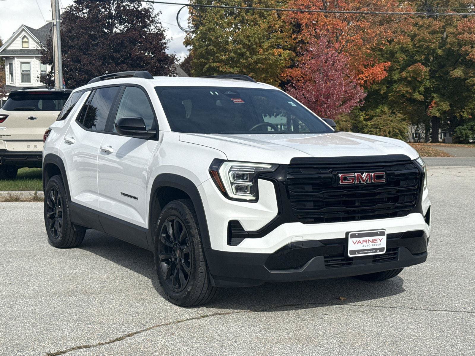 Used 2026 GMC Terrain Elevation w/ Elevation Premium Package AWD/4WD image 3
