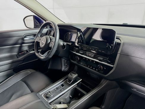 Used 2023 Nissan Pathfinder SL image 27