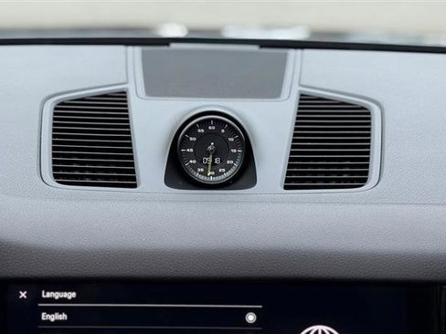 Used 2023 Porsche Cayenne w/ Premium Package image 26