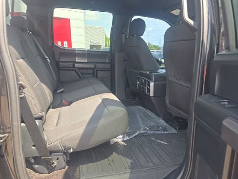 Used 2020 Ford F150 XLT w/ Equipment Group 302A Luxury AWD/4WD image 27