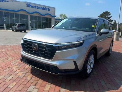 Used 2025 Honda CR-V EX-L image 6