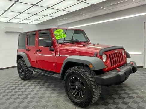Used 2011 Jeep Wrangler Unlimited Sport image 3