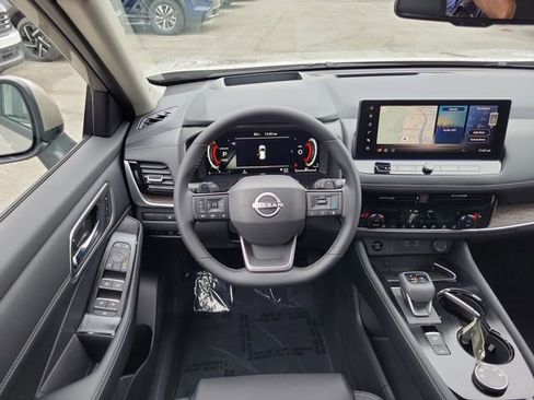 Used 2026 Nissan Rogue Platinum w/ Platinum Premium Package image 22