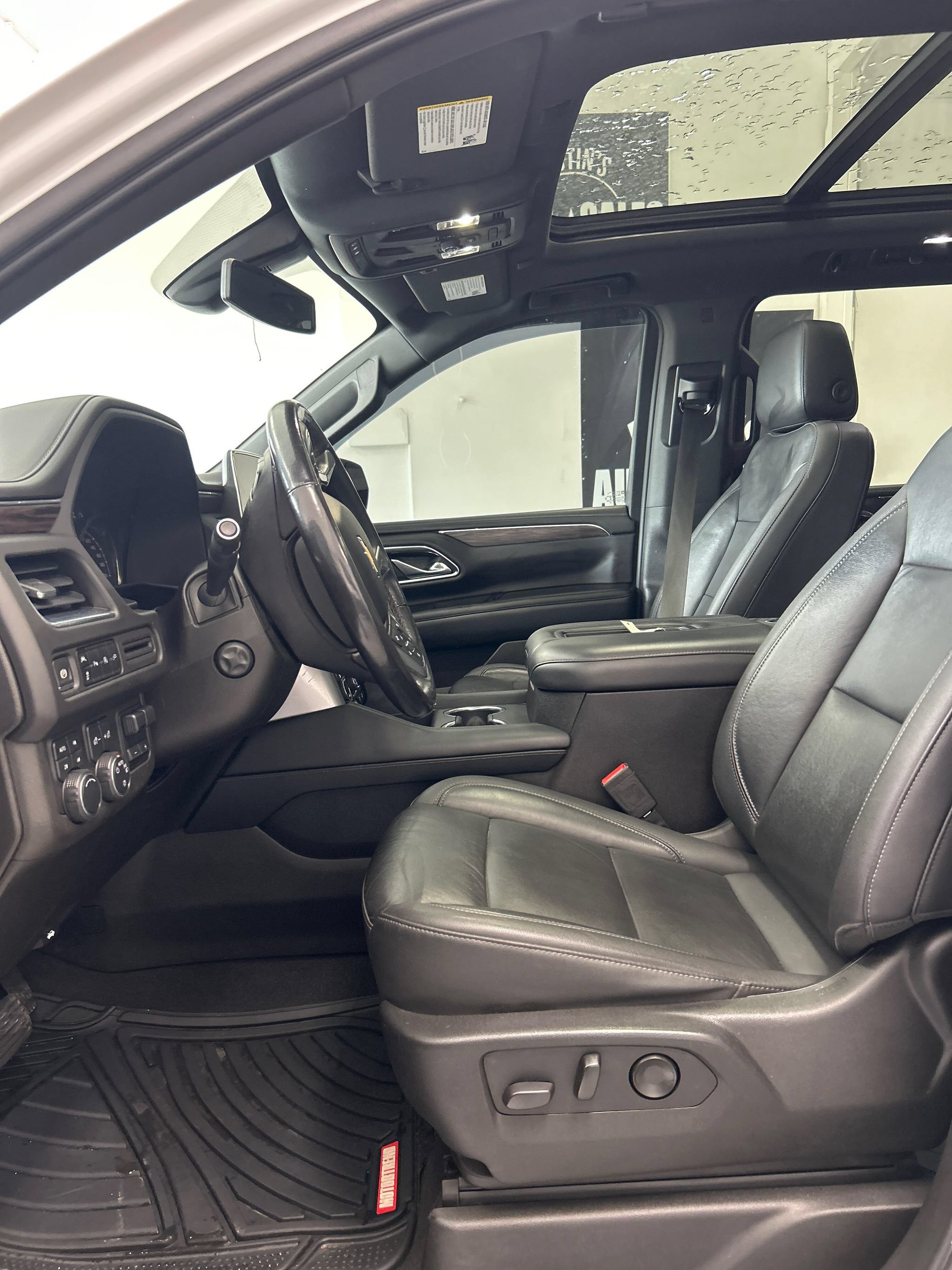 Used 2021 Chevrolet Suburban LT w/ LT Signature Package AWD/4WD image 8