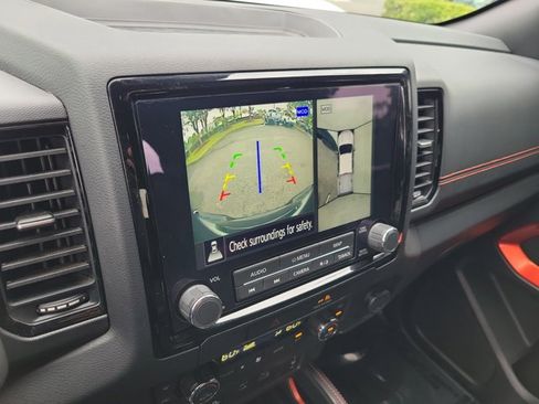 Used 2022 Nissan Frontier Pro-X RWD image 27