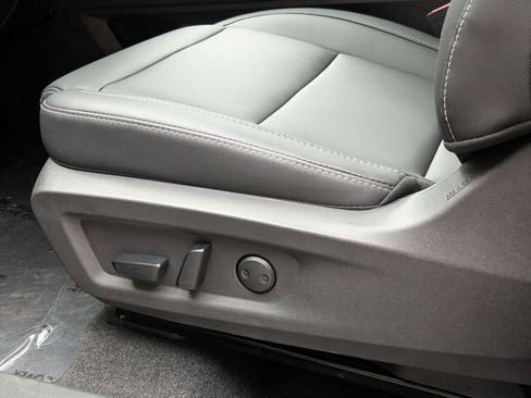 New 2025 Nissan Murano SV w/ Cargo Package image 13