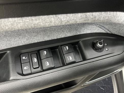 Used 2022 Jeep Compass Latitude image 25