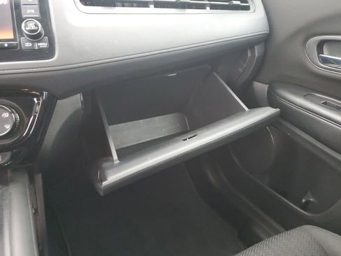 Used 2018 Honda HR-V LX image 22