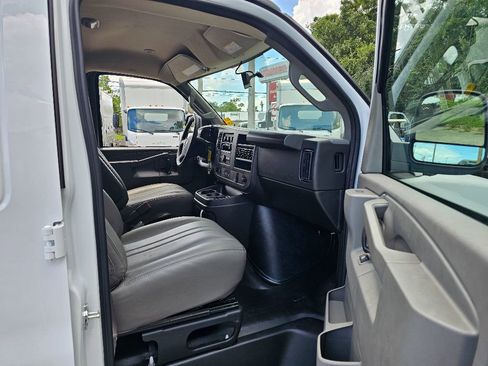 New 2025 GMC Savana 2500 w/ Driver Convenience Package image 18