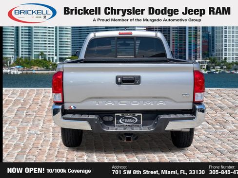 Used 2017 Toyota Tacoma SR5 RWD image 6