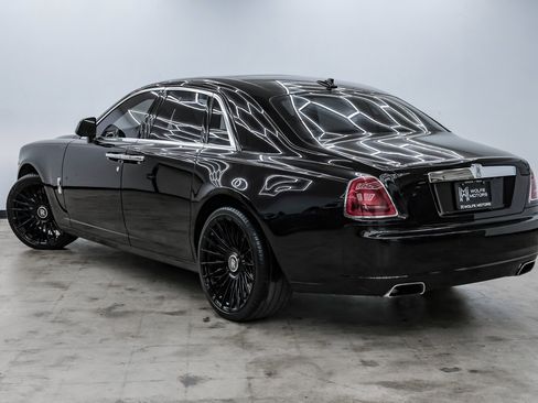 Used 2014 Rolls-Royce Ghost image 10
