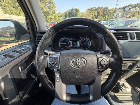 Used 2014 Toyota 4Runner Limited AWD/4WD image 22