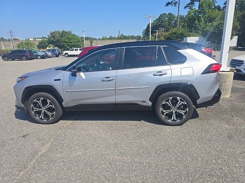 Certified 2024 Toyota RAV4 XSE w/ Weather Package AWD/4WD image 8