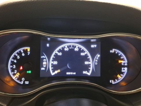 Used 2019 Jeep Grand Cherokee Laredo w/ Security & Convenience Group image 9