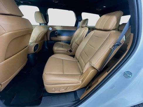 Certified 2026 Hyundai Palisade Calligraphy FWD image 17