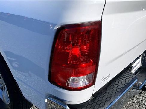 Used 2020 RAM 1500 Tradesman w/ Chrome Appearance Group image 24