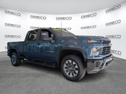 Used 2025 Chevrolet Silverado 2500 Custom w/ Custom Value Package image 1