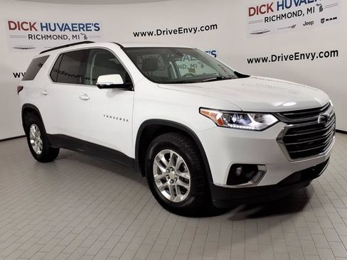 Used 2021 Chevrolet Traverse LT w/ LPO, Floor Liner Package AWD/4WD image 3