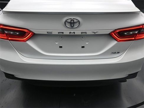 Used 2024 Toyota Camry XLE image 12